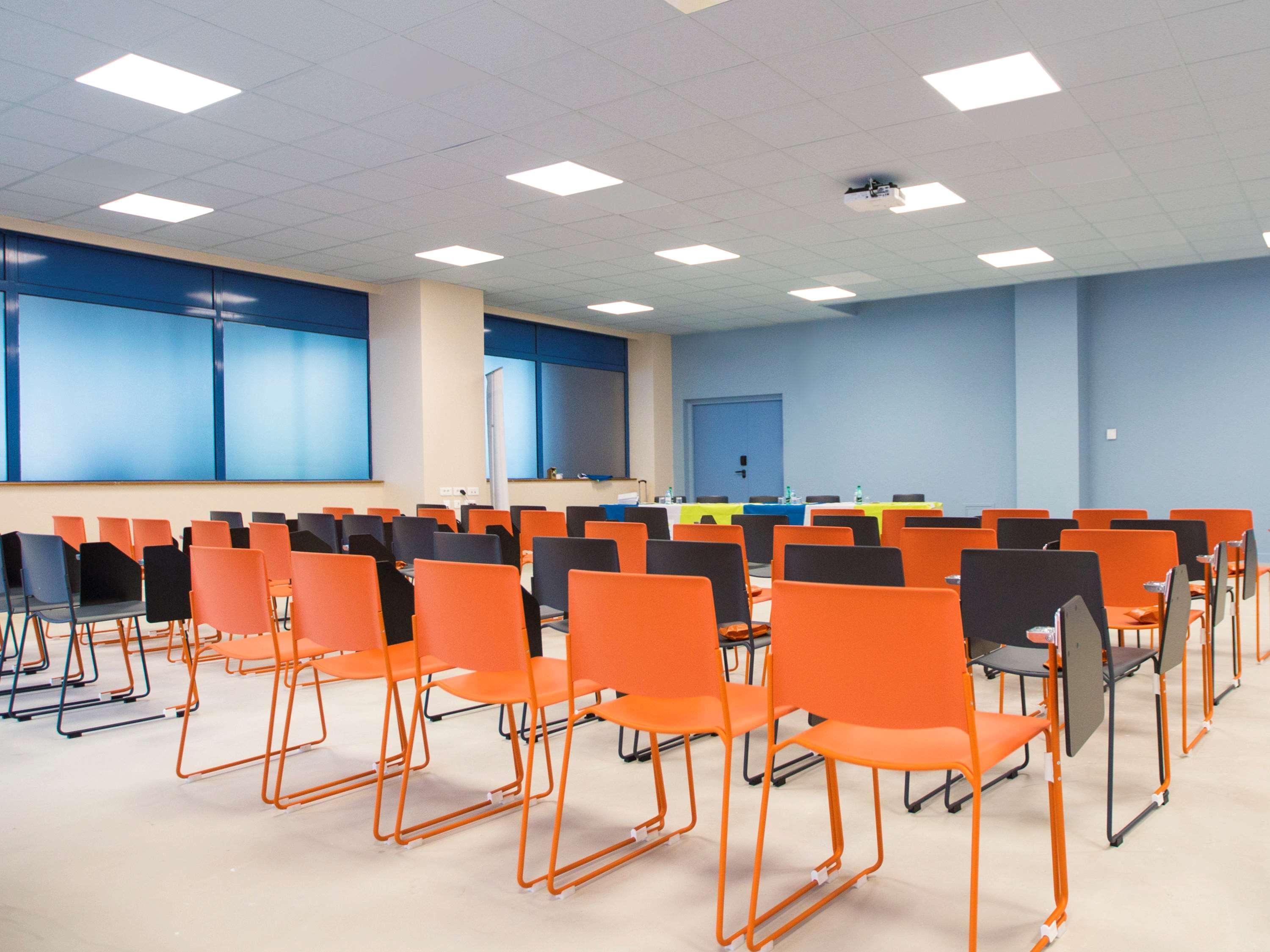 Готель Ibis Styles Toulon Centre Port Екстер'єр фото