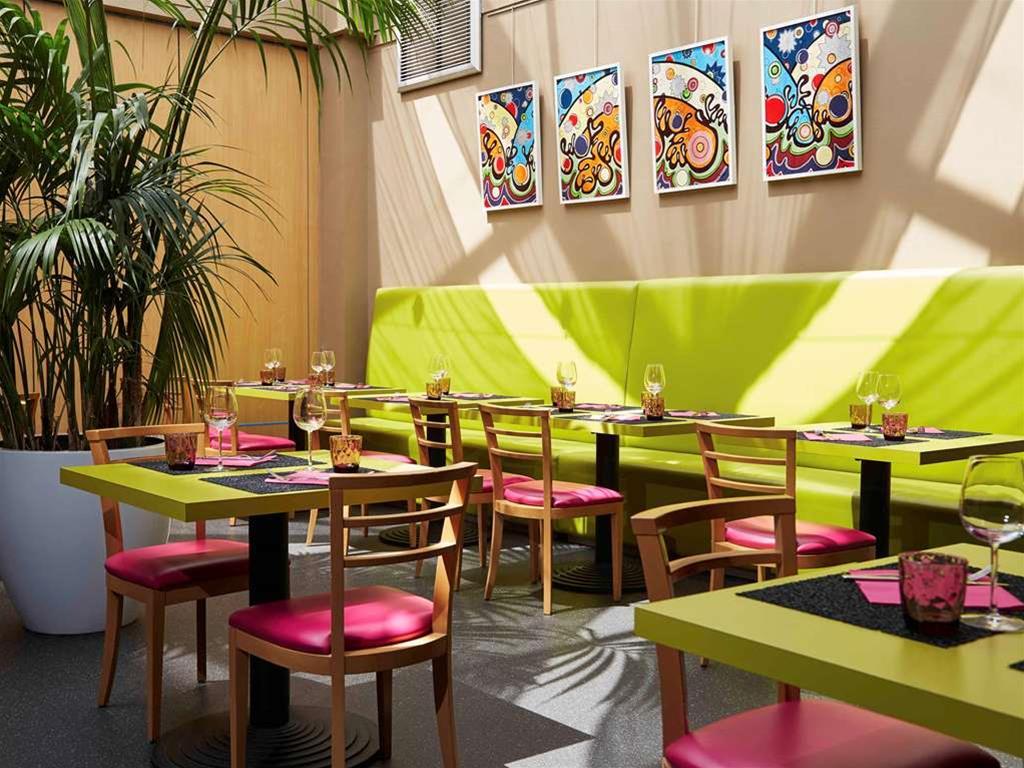 Готель Ibis Styles Toulon Centre Port Екстер'єр фото