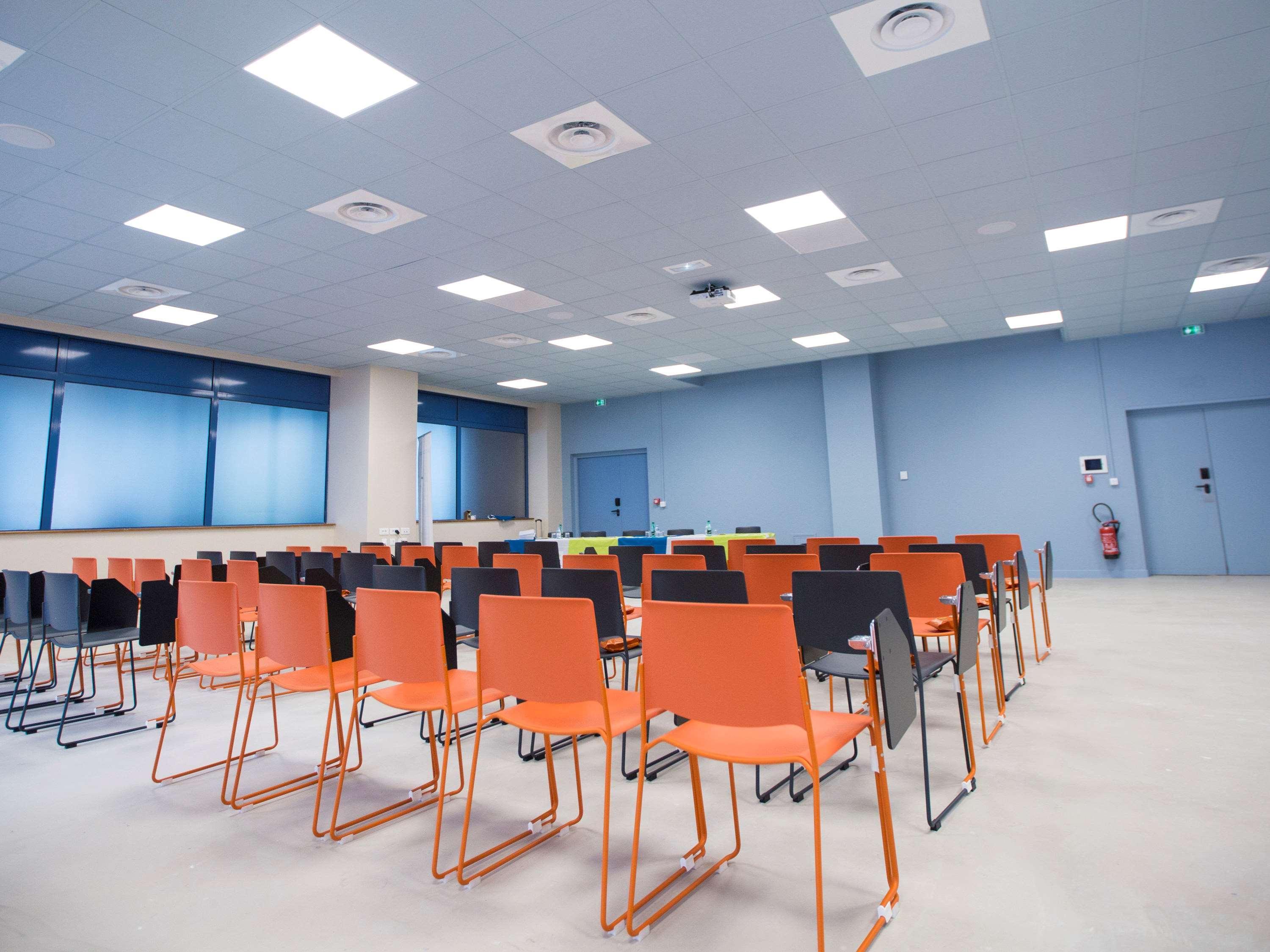 Готель Ibis Styles Toulon Centre Port Екстер'єр фото