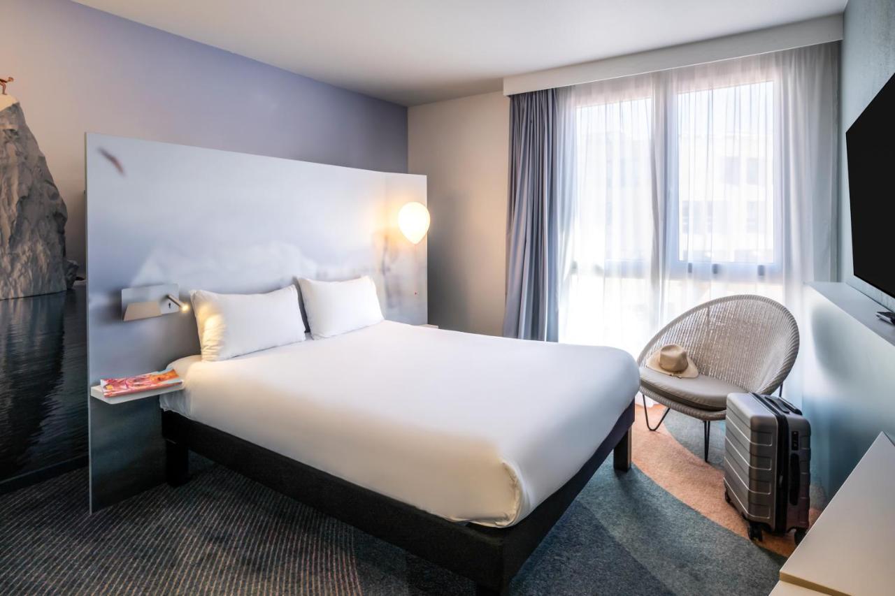 Готель Ibis Styles Toulon Centre Port Екстер'єр фото