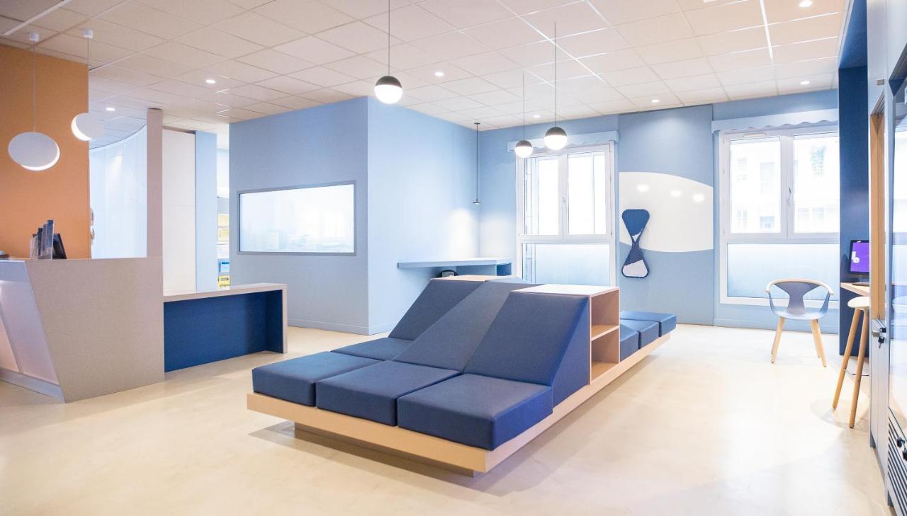 Готель Ibis Styles Toulon Centre Port Екстер'єр фото