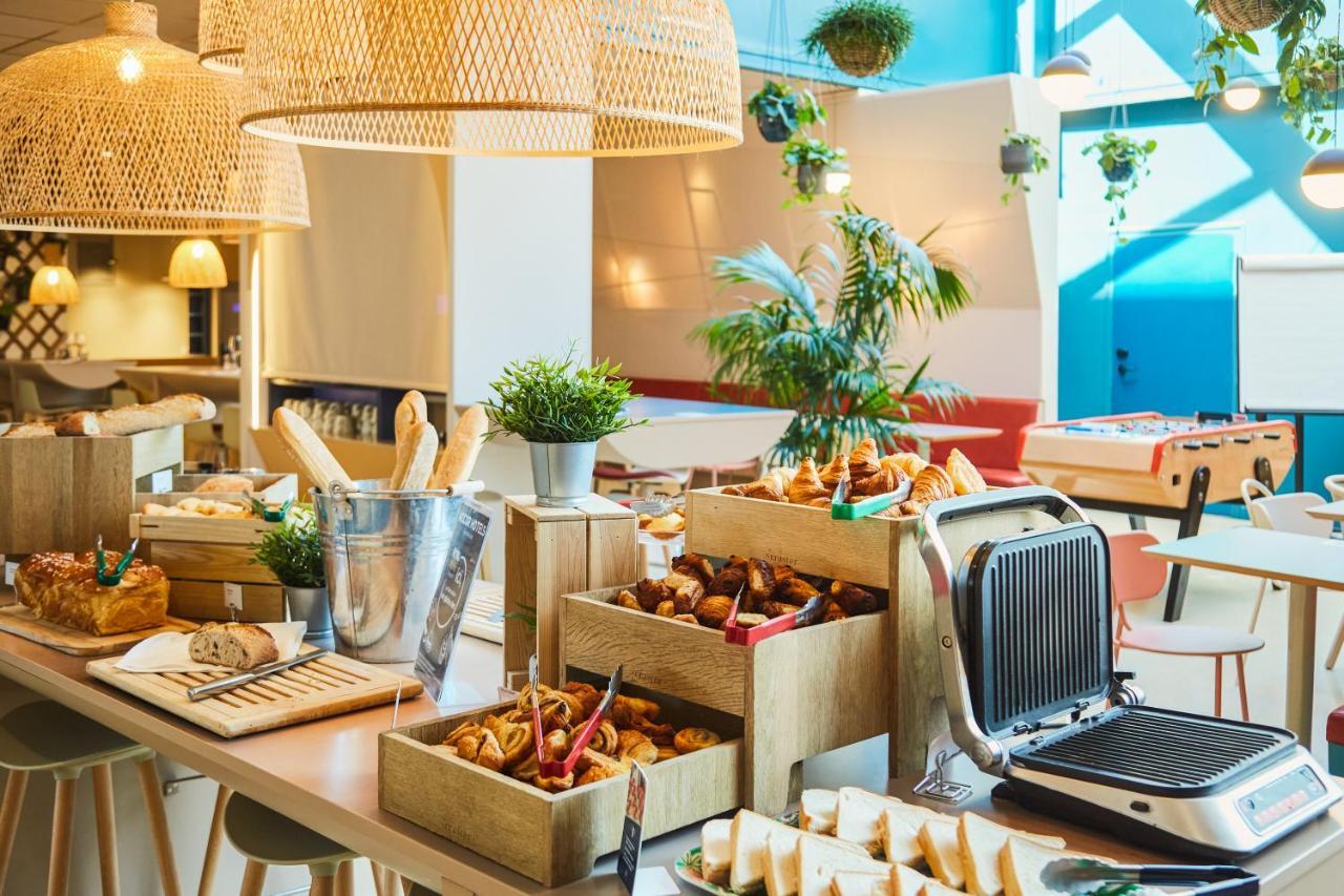 Готель Ibis Styles Toulon Centre Port Екстер'єр фото
